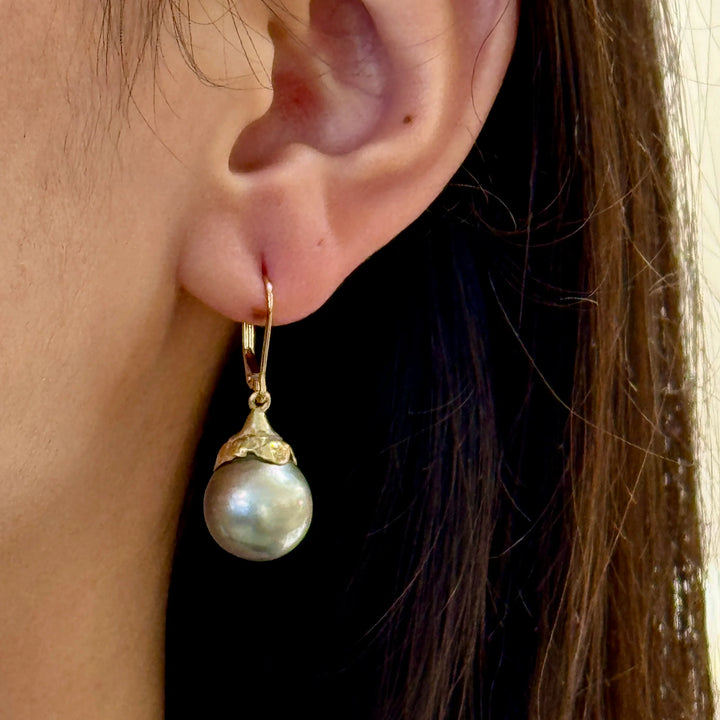 EARRING DAISY GRAY PEARL