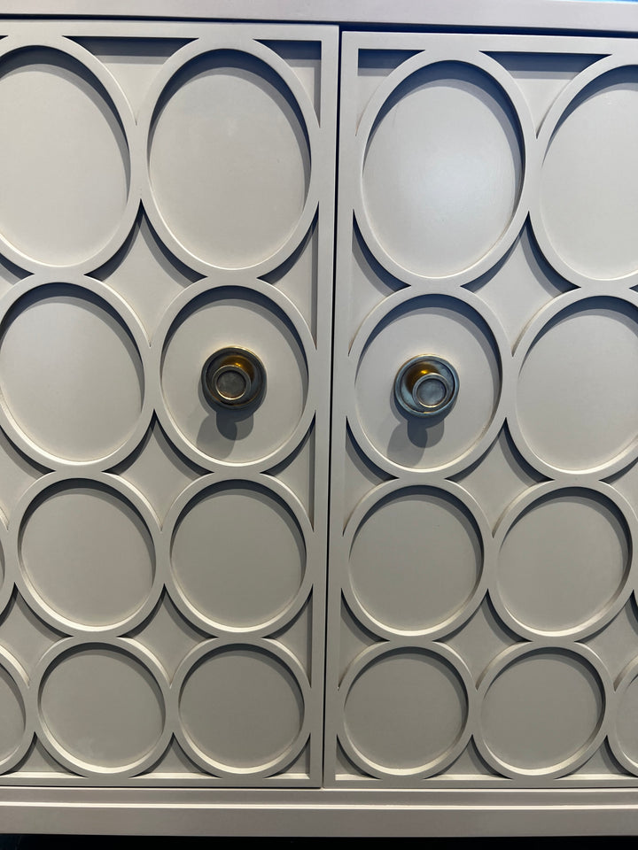 CREDENZA 4-DOOR LOW TAUPE CIRCLE