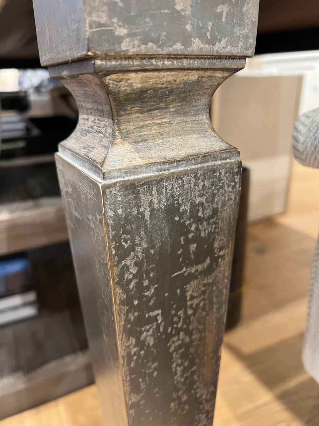 DINING TABLE BLACK WITH DARK BANDING #70053