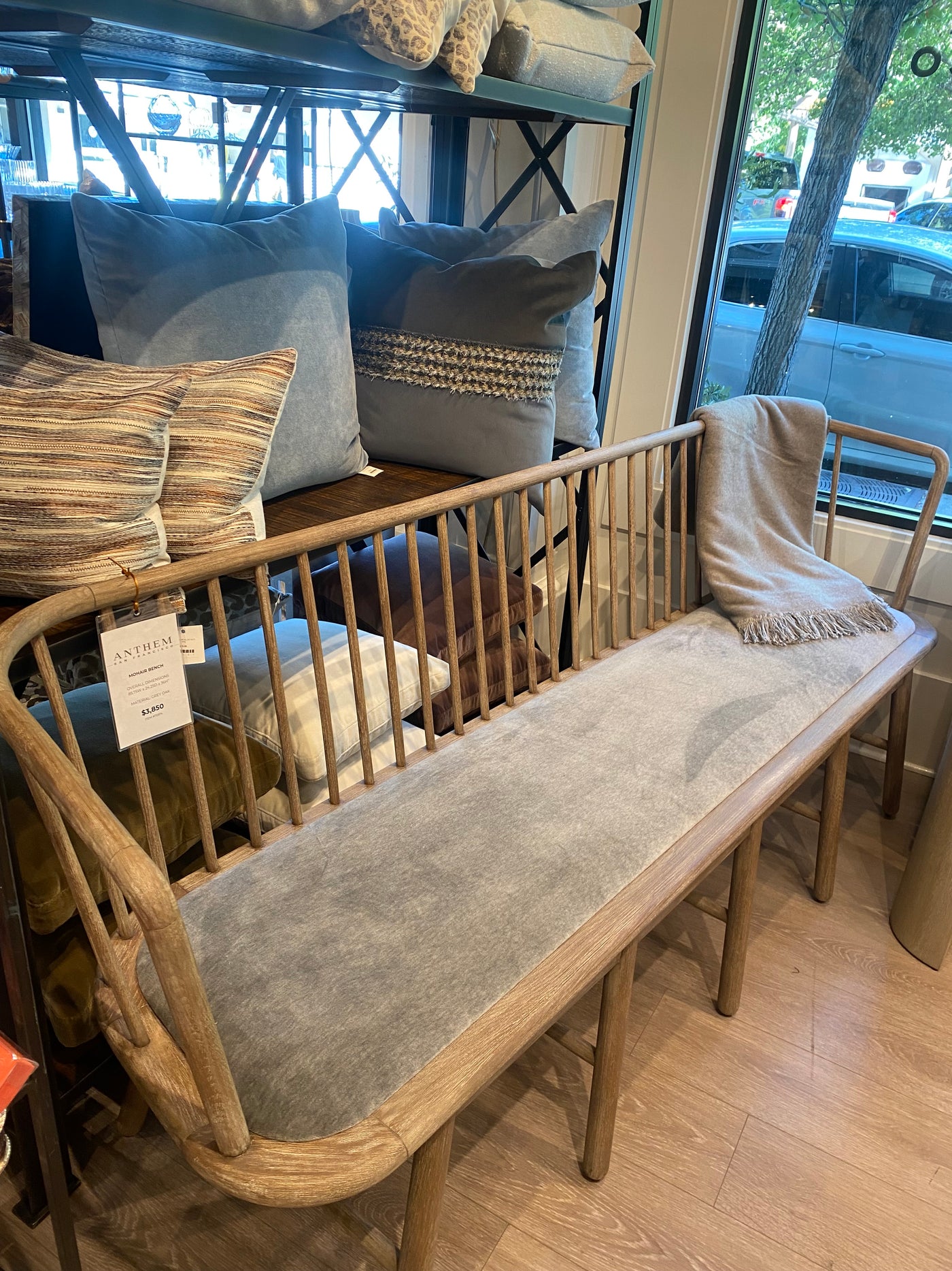 BENCH LONG MOHAIR GREY OAK WIRE