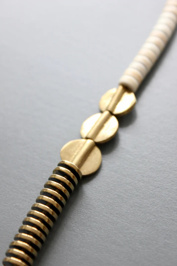 NECKLACE GOLD HEMATITE & WHITE DISC BEADED