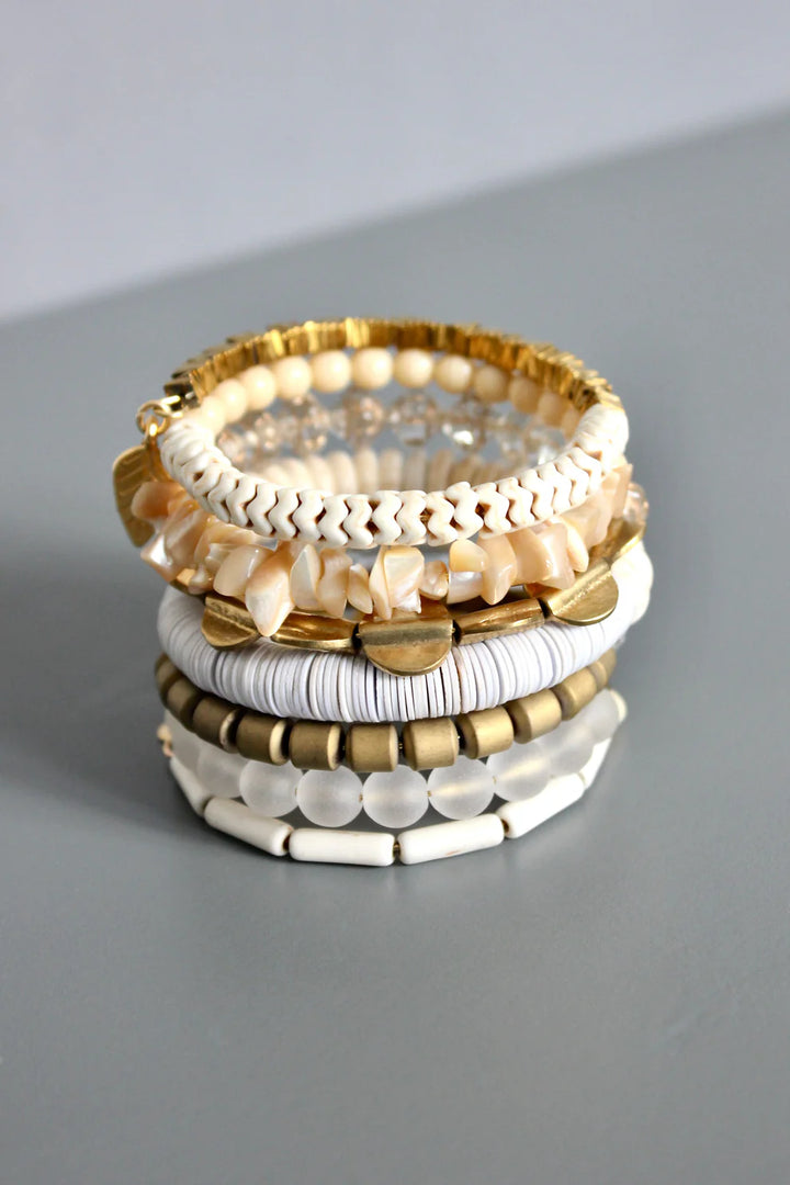 BRACELET WHITE & BRASS WRAP