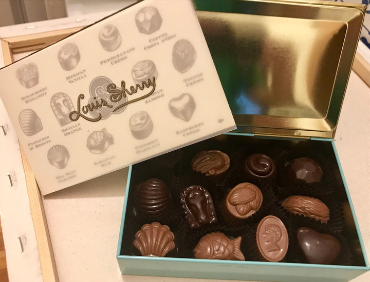 CHOCOLATE 12PC GRACIE SQUARE
