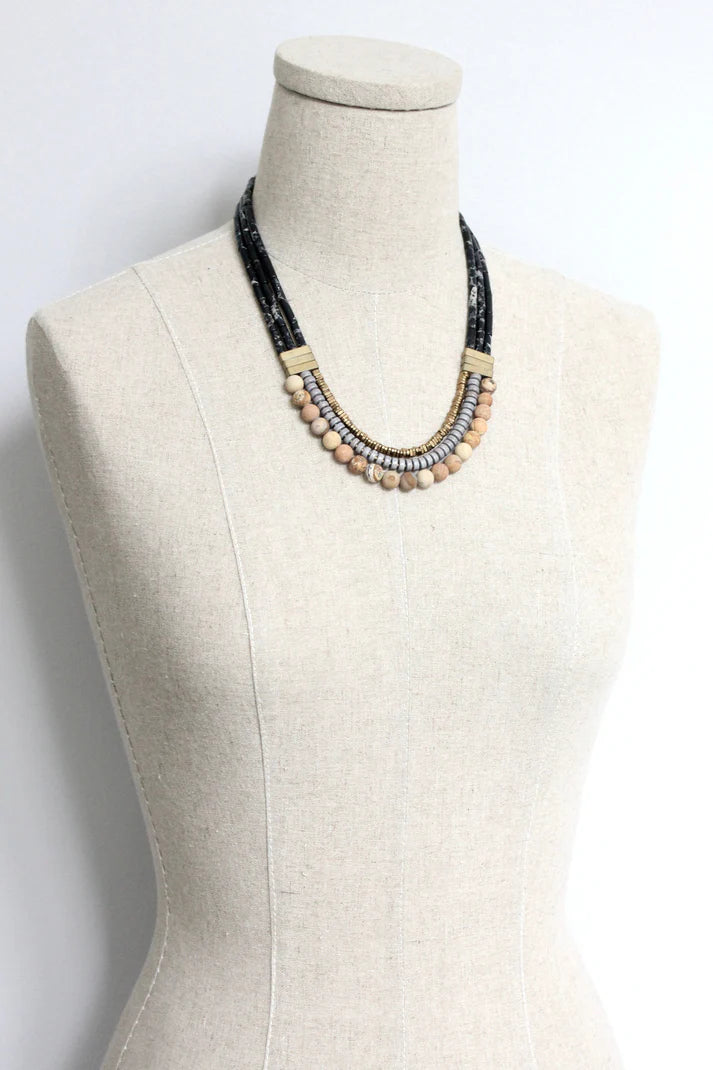 NECKLACE TRIPLE STRAND BLACK & GRAY