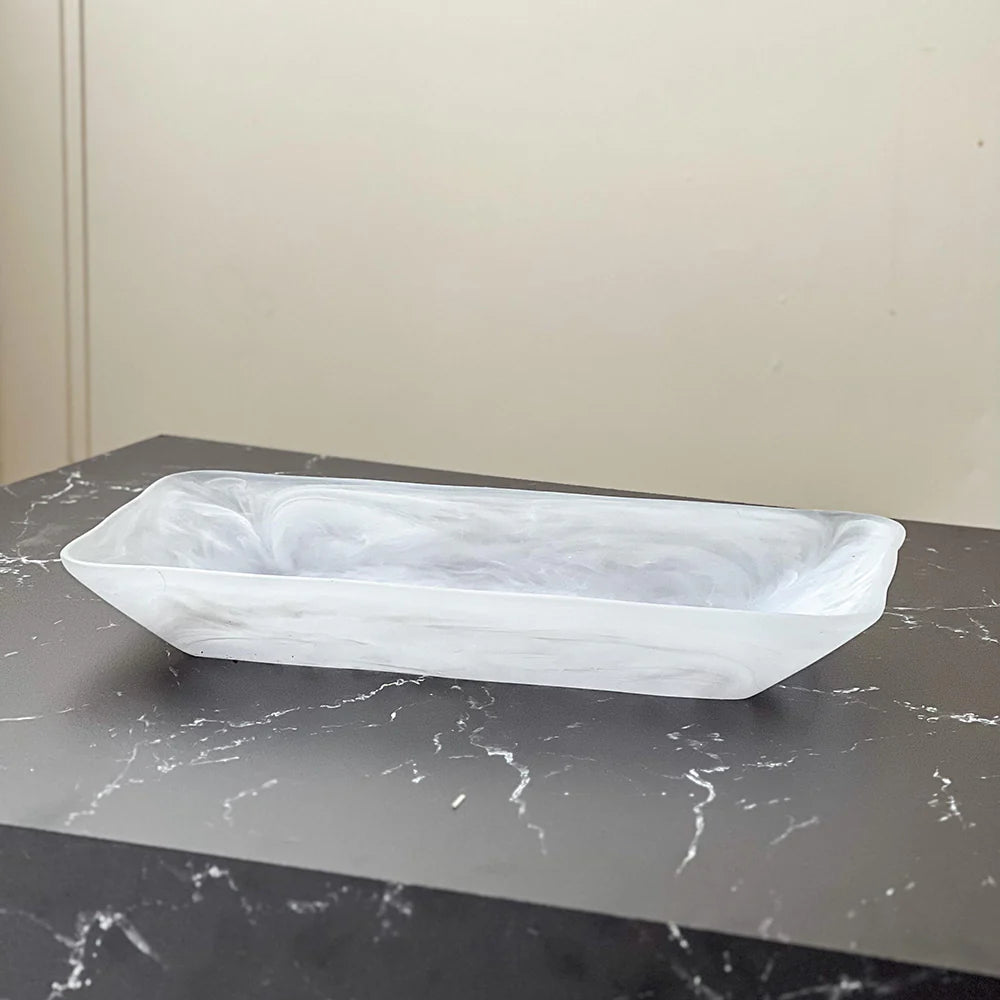 TRAY RESIN WHITE SWIRL
