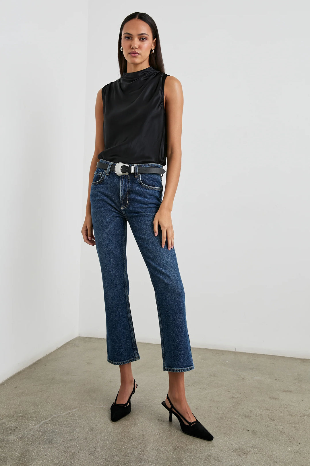 TOP KALEEN BLACK