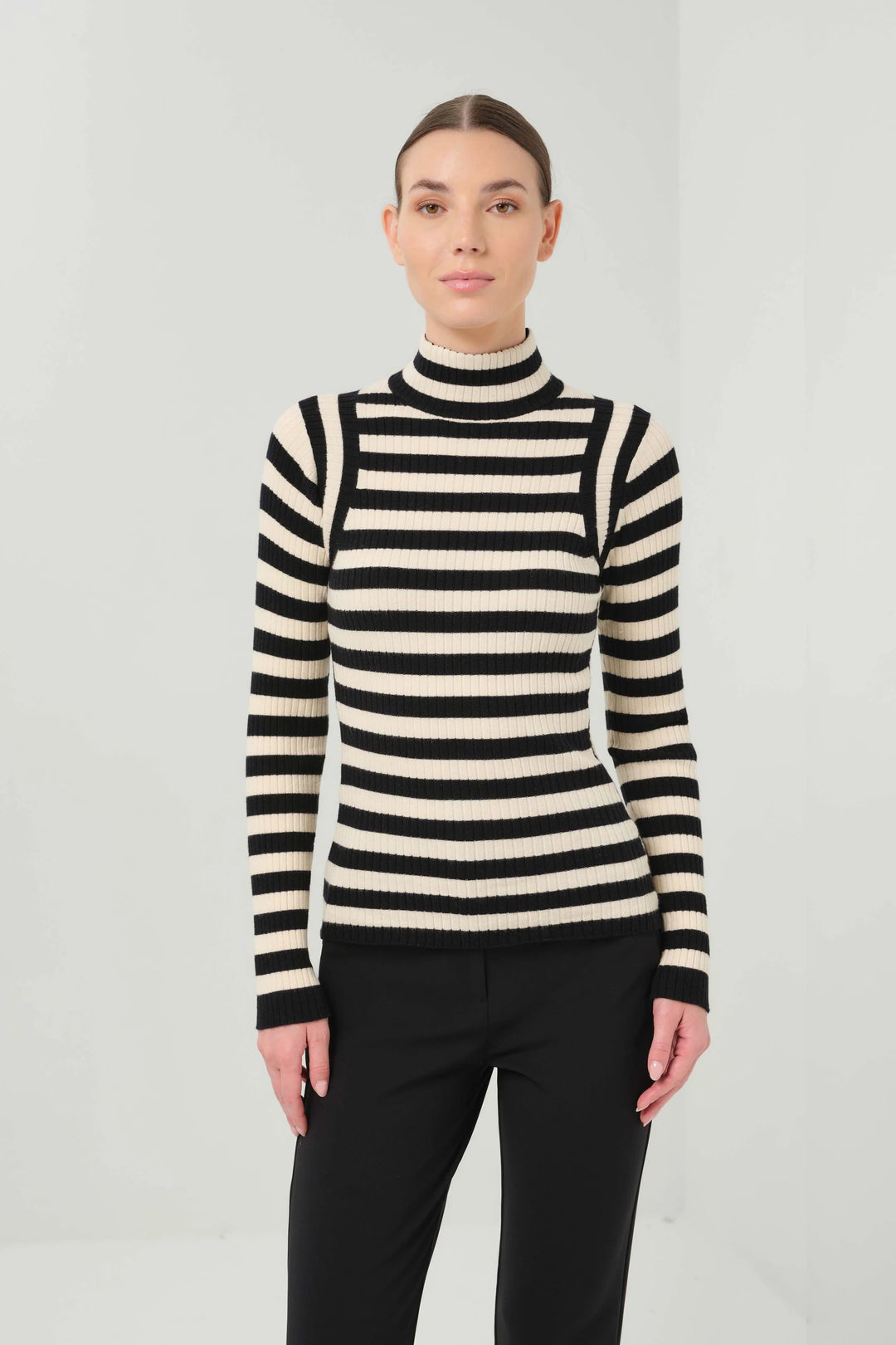 SWEATER TOP ENGINEERED STRIPE