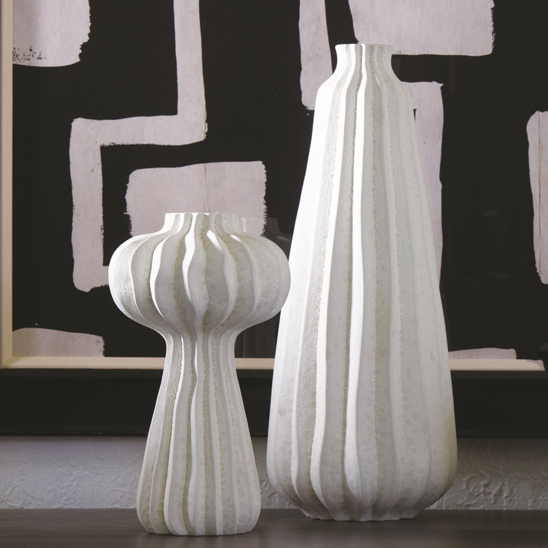 VASE CERAMIC ORGANIC RIDGES
