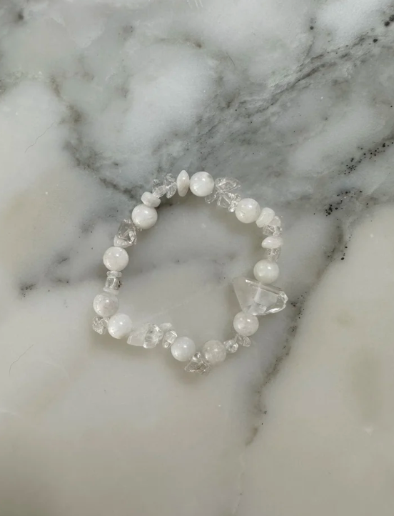 BRACELET BEADS THE MOONBEAM