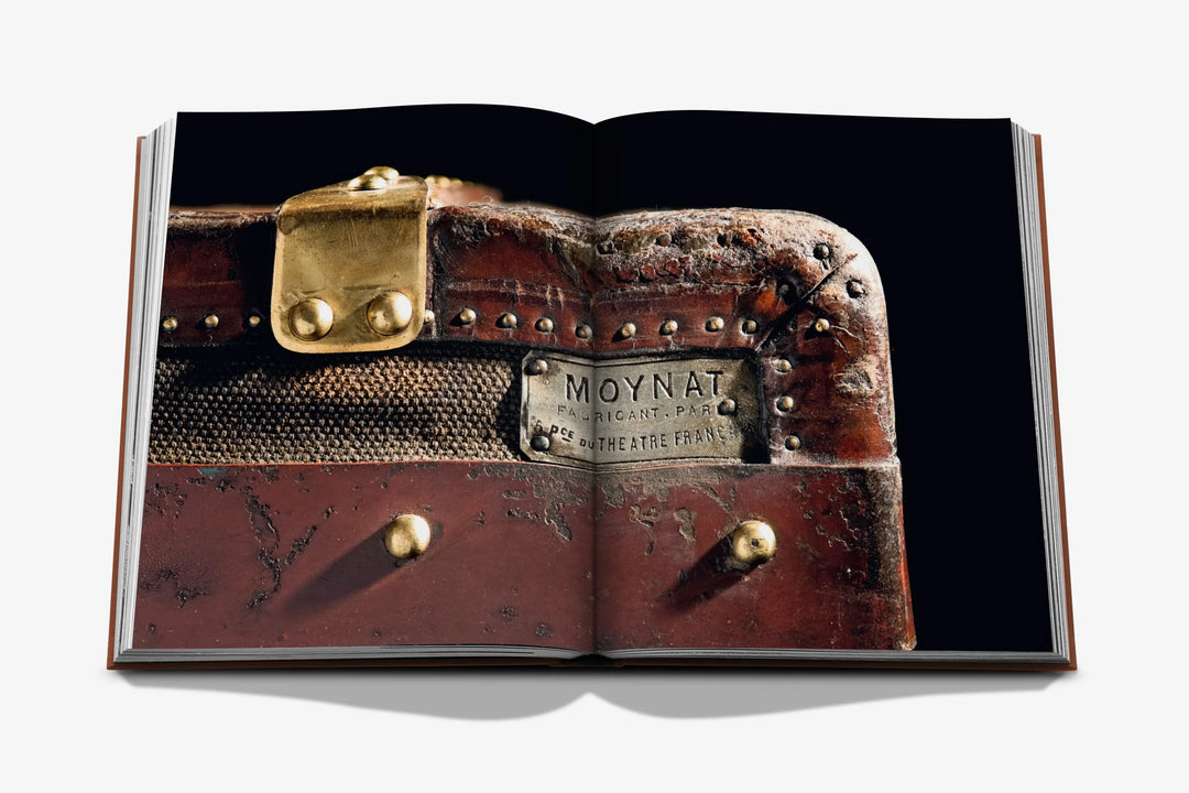BOOK "MOYNAT" ENGLISH