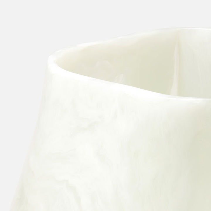 ABRIA OUTDOOR PLANTER