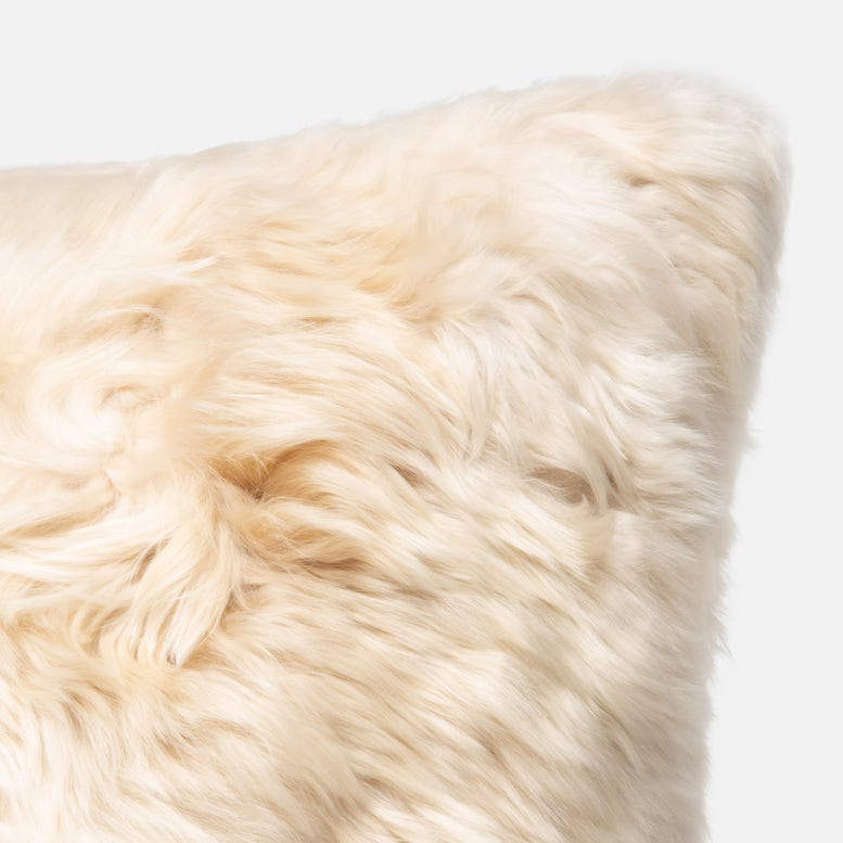 LILY PILLOW