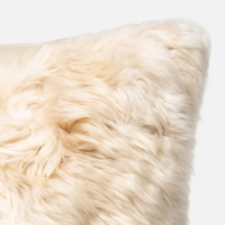 LILY PILLOW