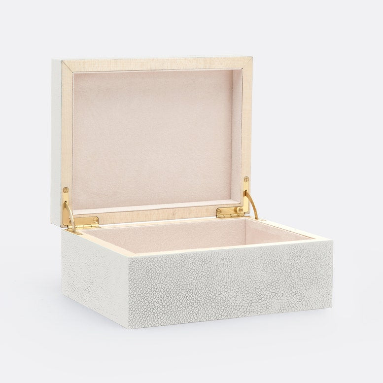 MATEUS BOX