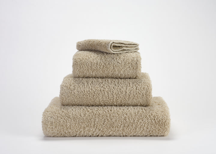 SUPER PILE TOWEL COLLECTION (Colors 770-920)