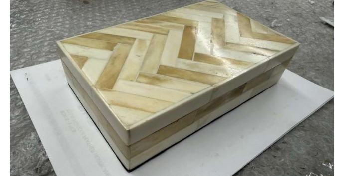 BOX BONE CHEVRON TAN
