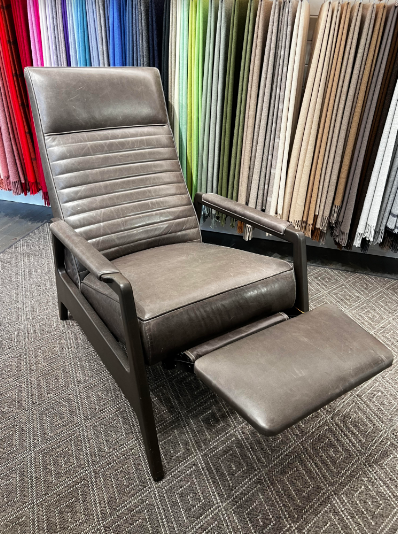 RECLINER IN MONT BLANC WOLF #58821