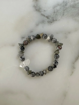 BRACELET BEADS GREY GHOST