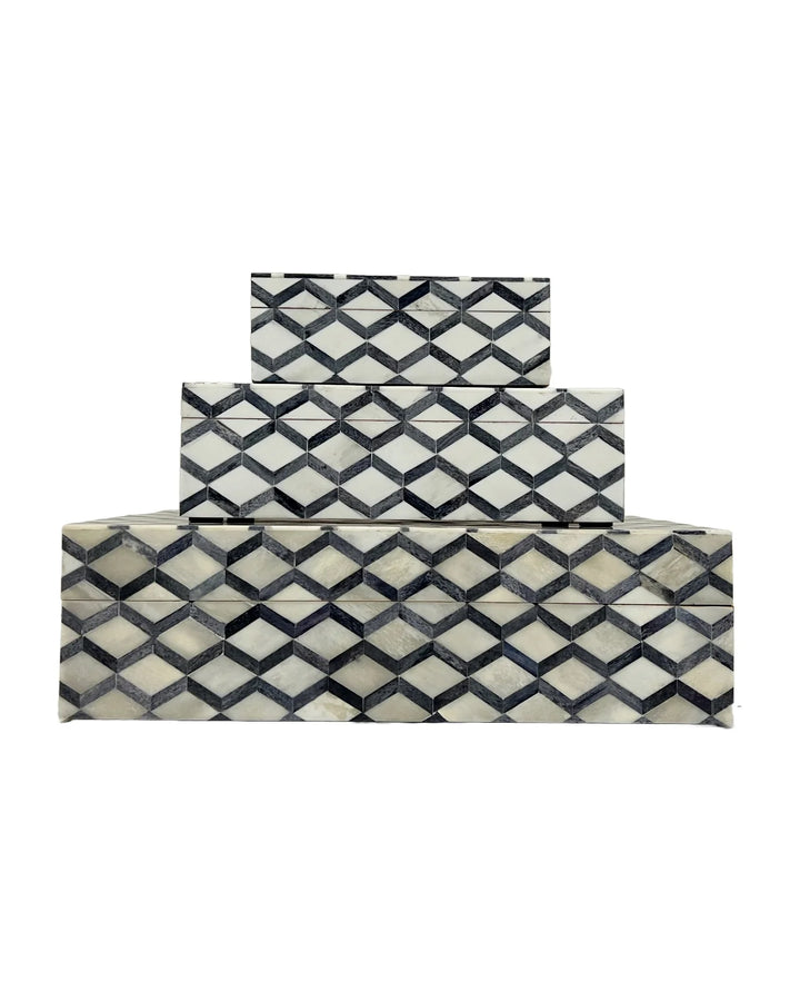 BOX GRAY & WHITE DIAMOND GRID