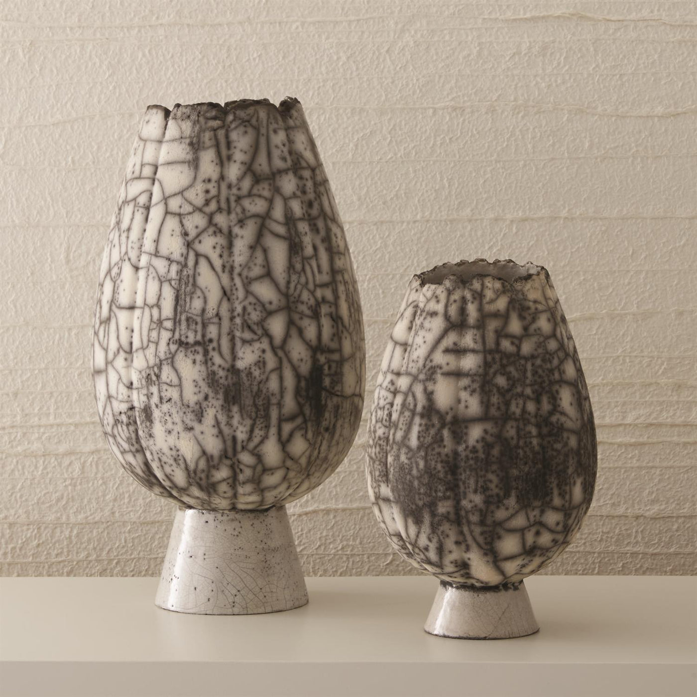 VASE FOOTED BLACK CRACKLED