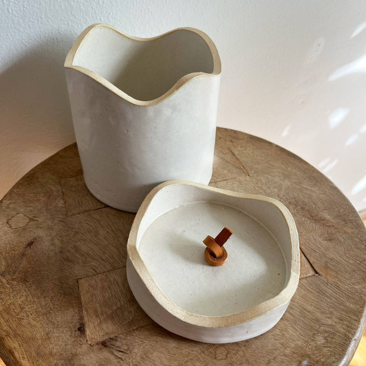 JAR WITH LEATHER HANDLE LID