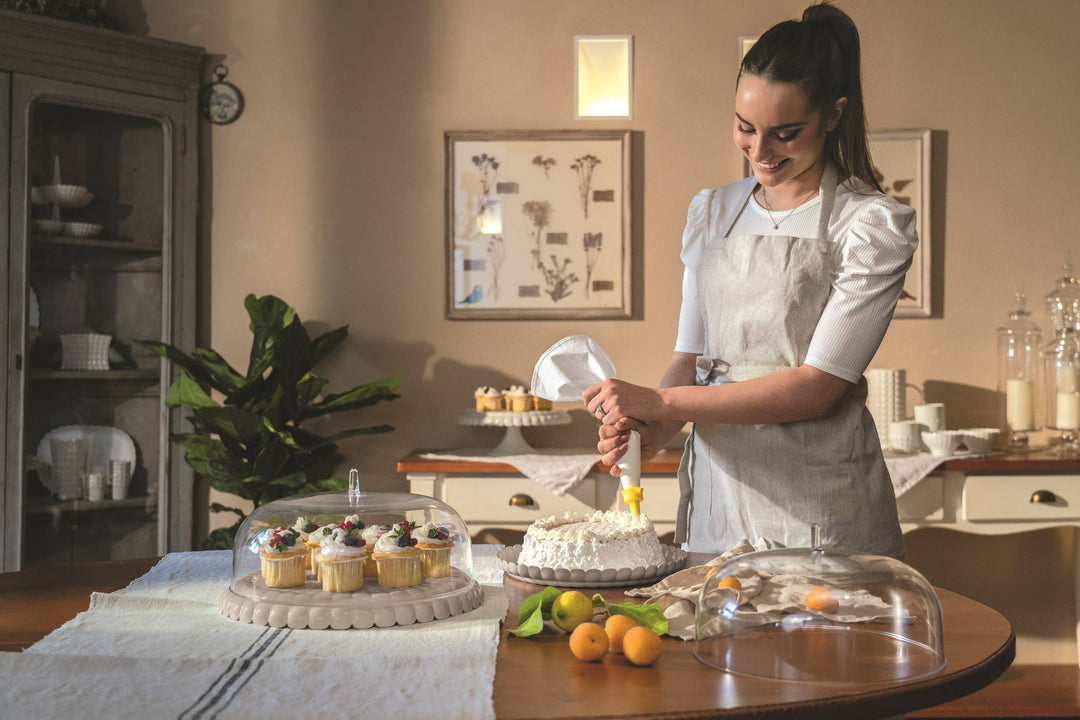 CAKE SERVING SET WHITE