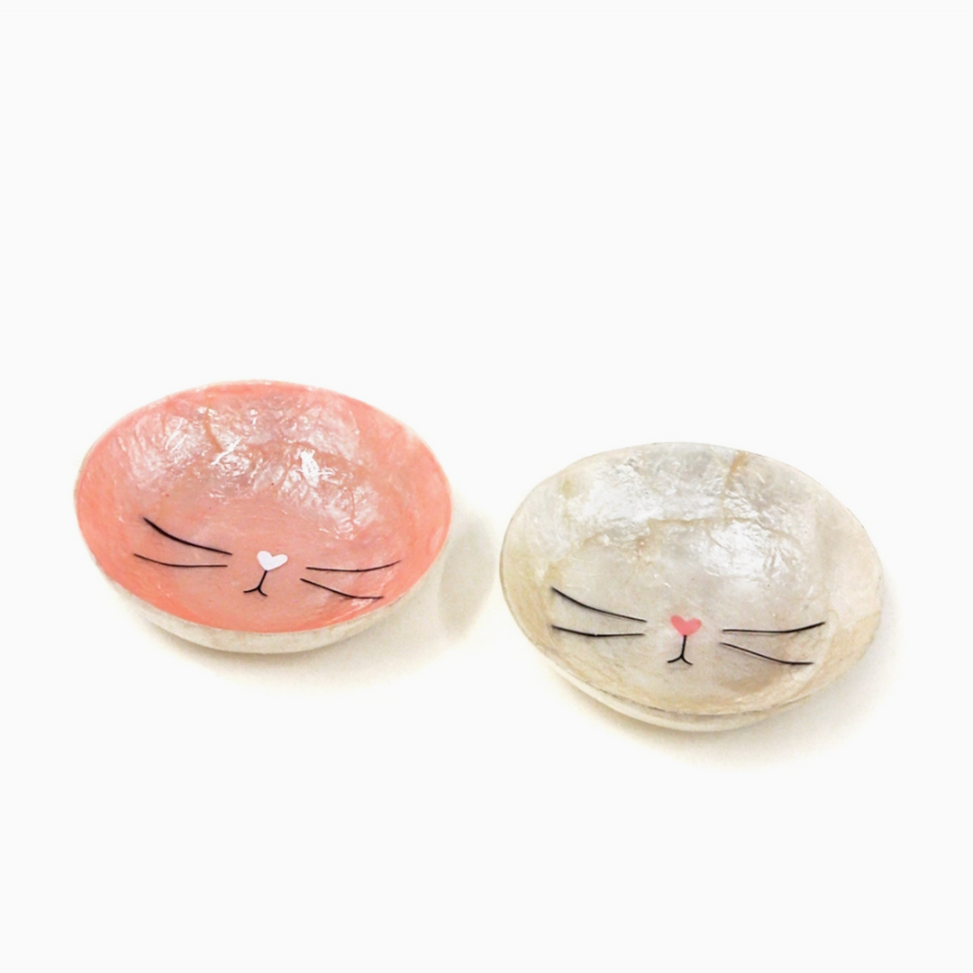 BOWL CAPIZ WITH BUNNY NOSE