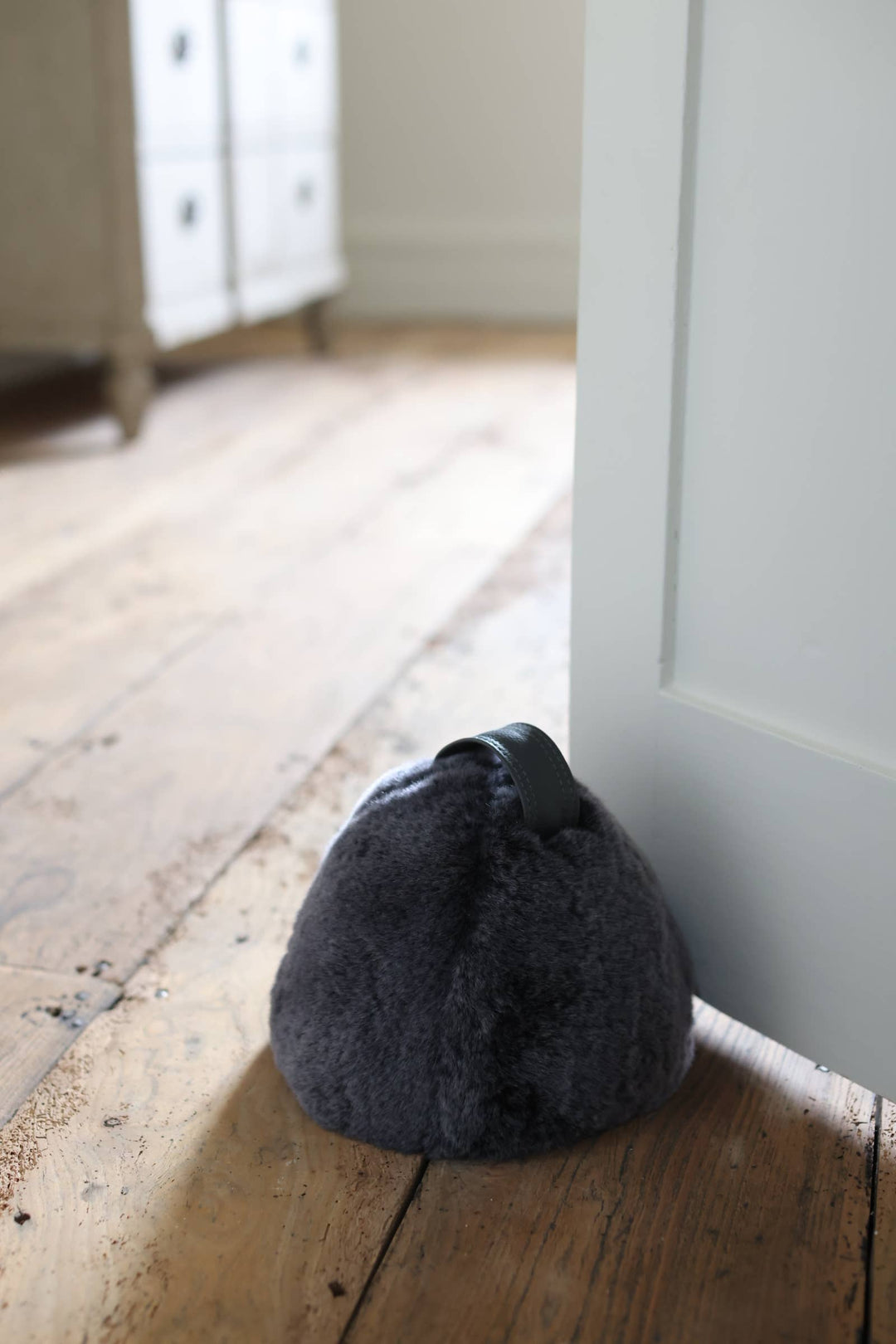 DOOR STOP SHEEPSKIN