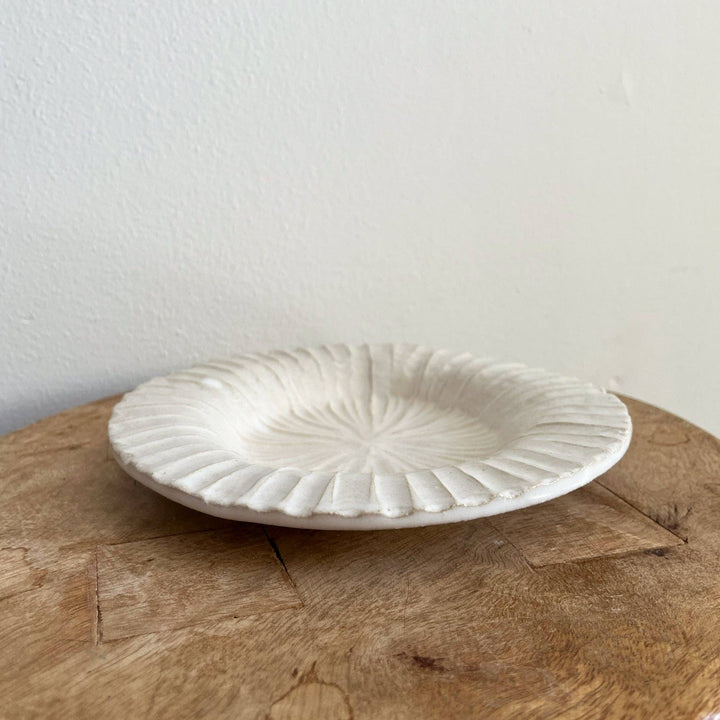 ROUND TRAY TEXTURED CATCHALL