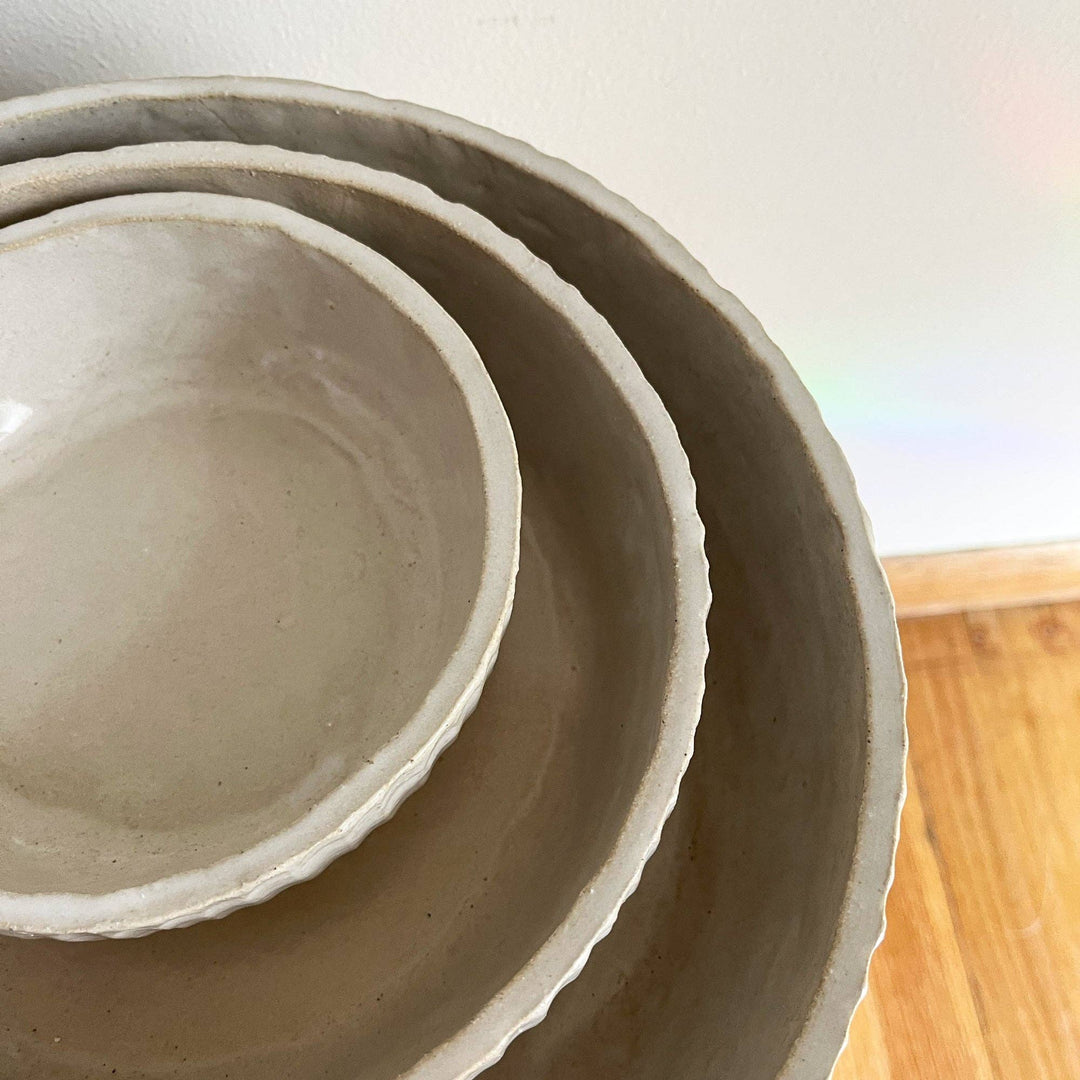 SERVING BOWL RIBBED