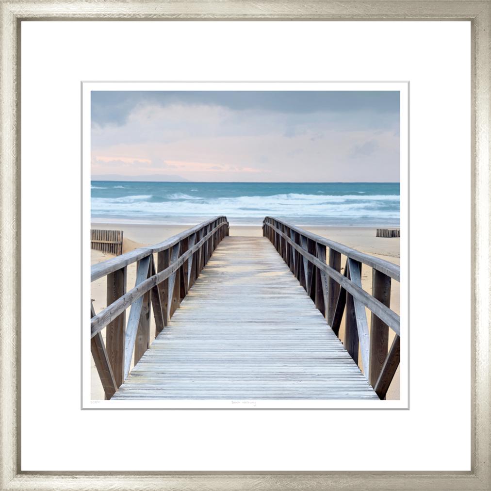 ART BEACH WALKWAY 17X17