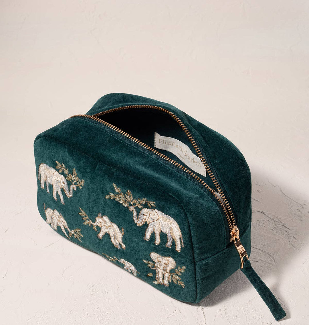 MAKEUP BAG ELEPHANT HERD