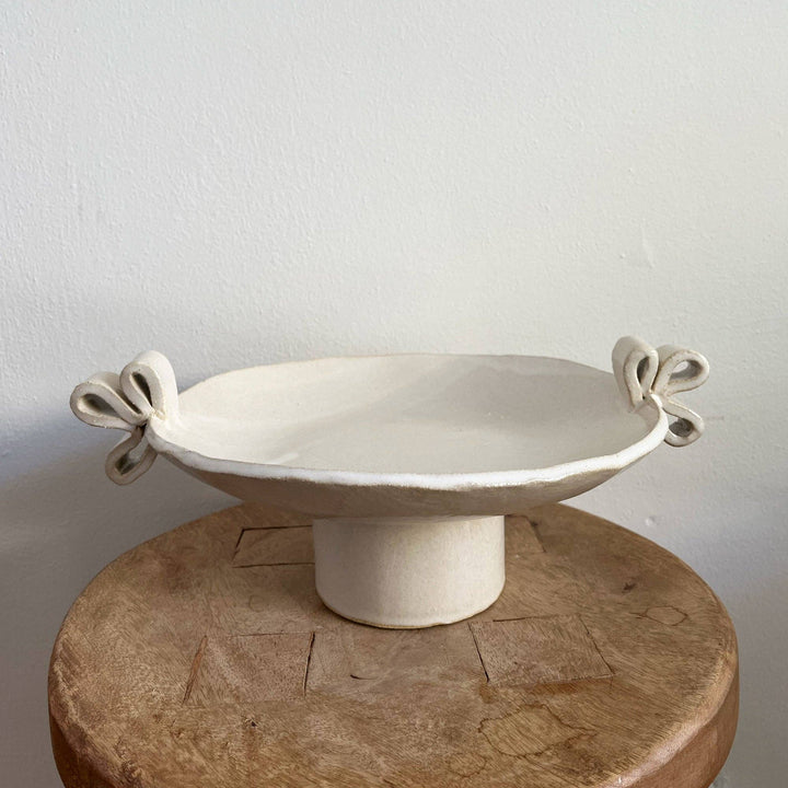 DISH PEDESTAL W/ RIBBON HANDLES
