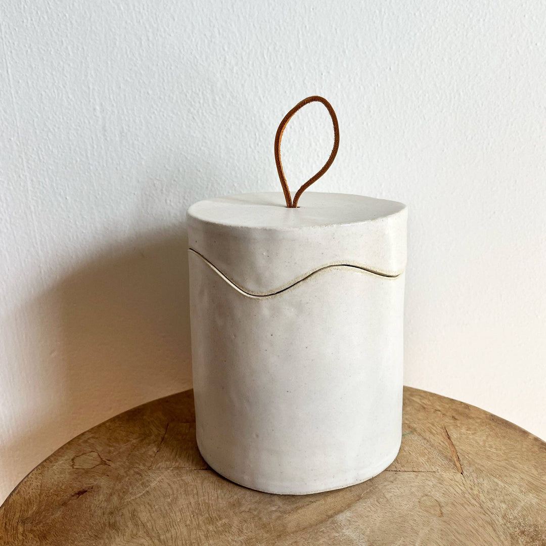 JAR WITH LEATHER HANDLE LID