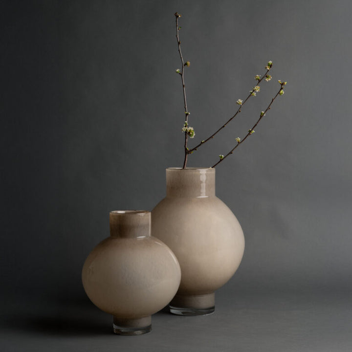 VASE BEIGE GLASS ROUNDED