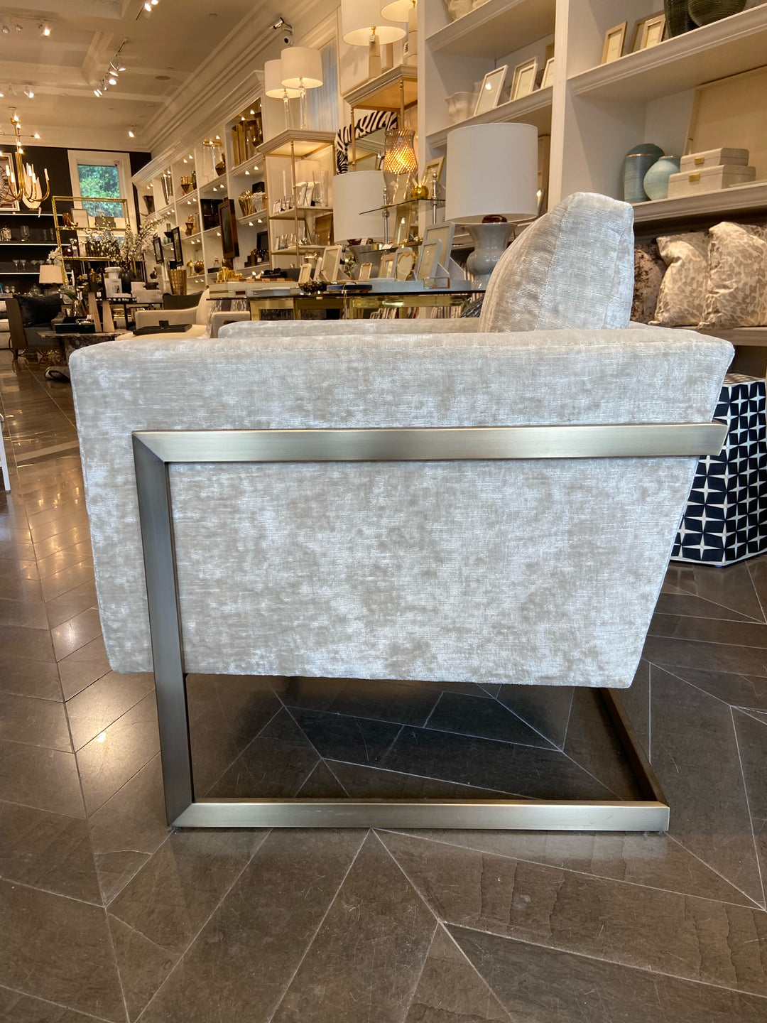 CHAIR SQUARE ANTIQUE BRASS LEGS #57289