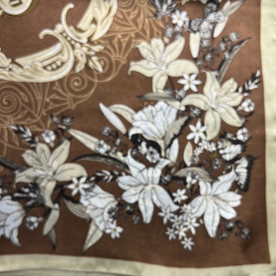 SCARF LILIES SMALL
