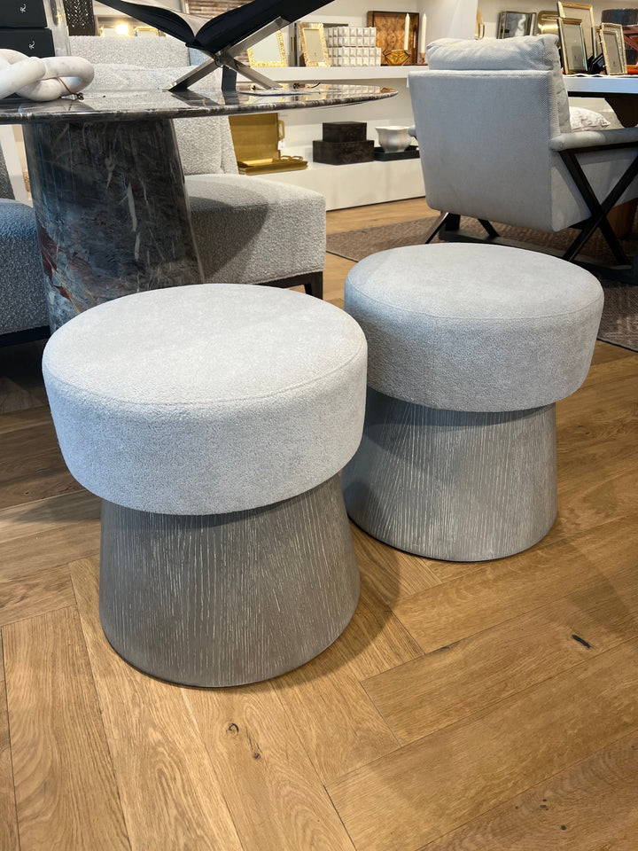 BENCH ROUND UPHOLSTERED TOP WOOD BASE #71782