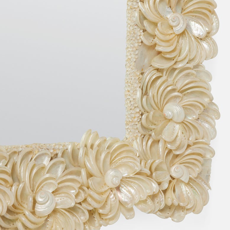 DAHLIA MIRROR