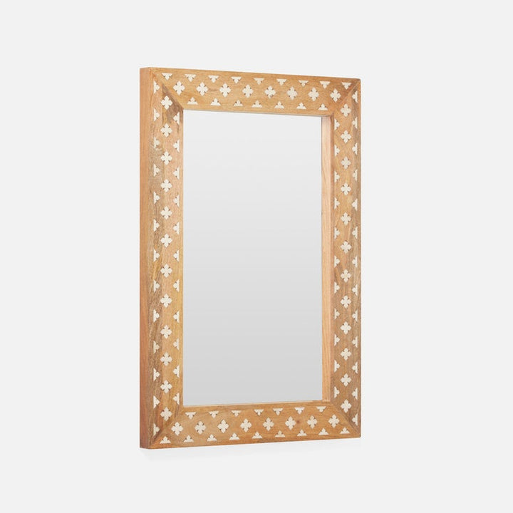 IZAN MIRROR