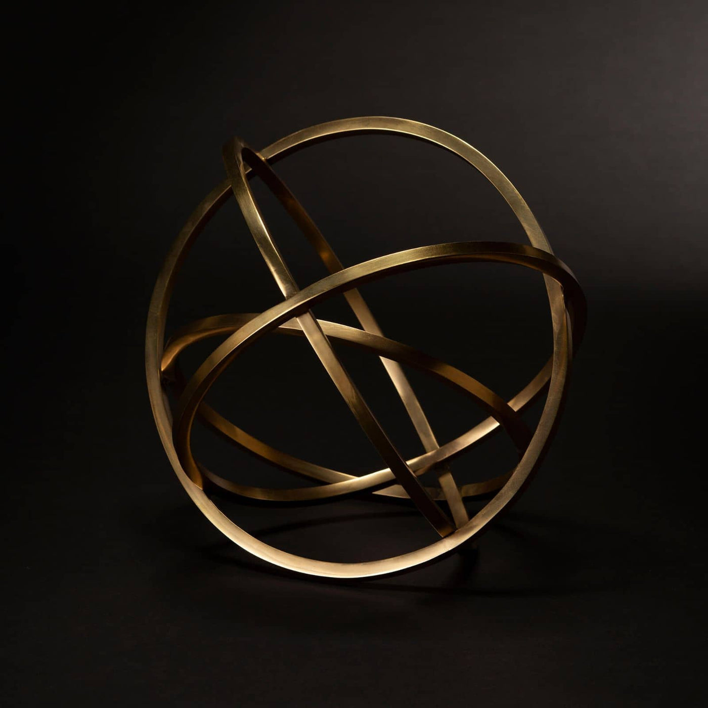 ELLIPSE  TABLETOP ACCESSORY BRASS