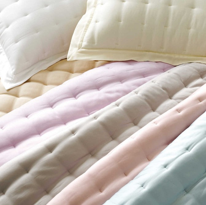 COVERLET SILKEN SOLID PUFF