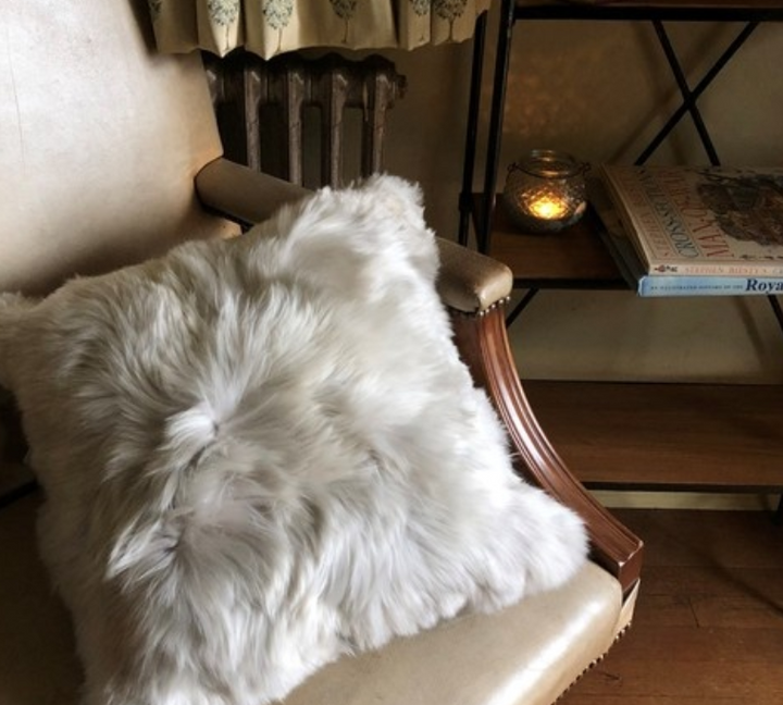 PILLOW ALPACA FUR (Available in 2 Colors)