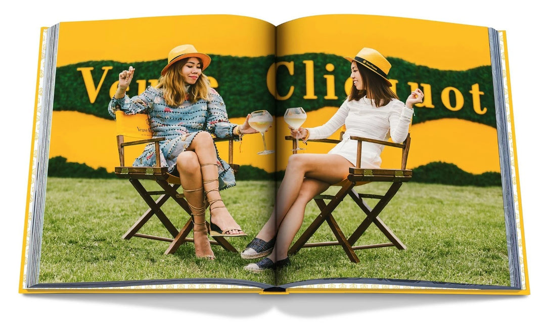 BOOK "VEUVE CLICQUOT" #53159