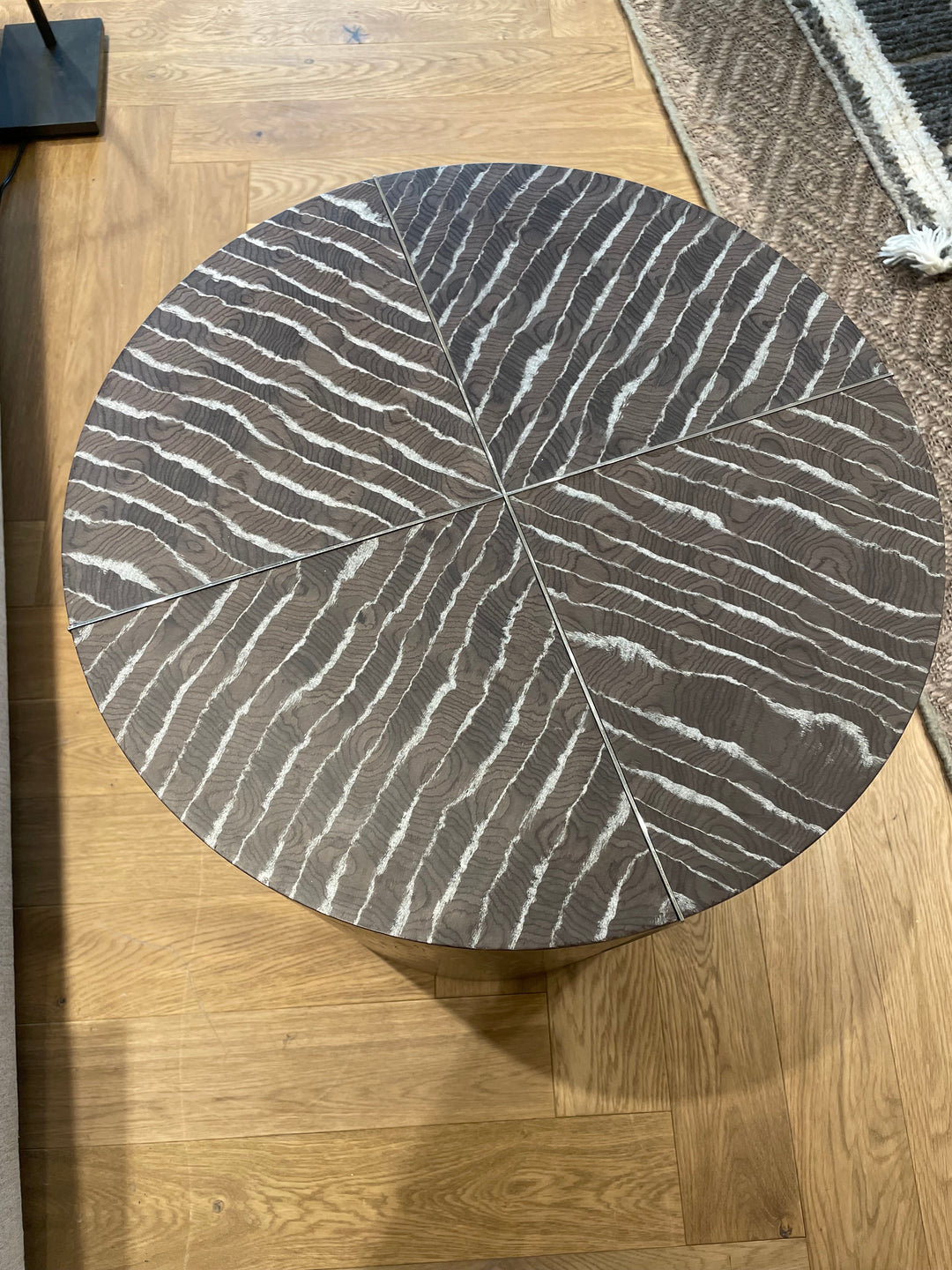 SIDE TABLE PLATINUM WOODGRAIN (NRD) #55641