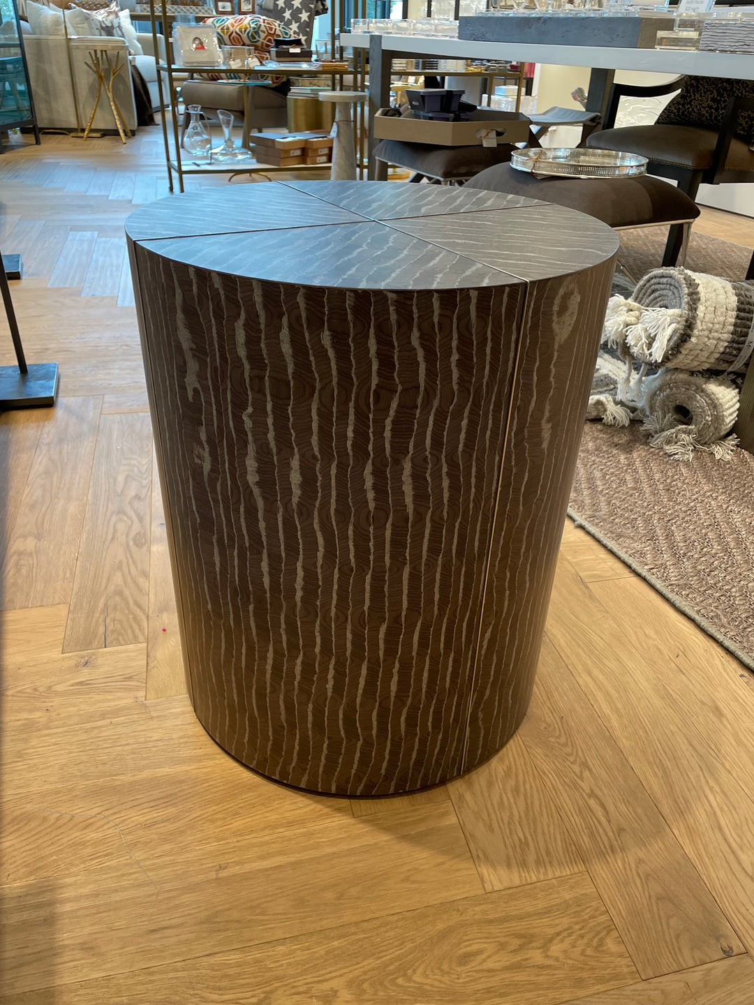 SIDE TABLE PLATINUM WOODGRAIN (NRD) #55641