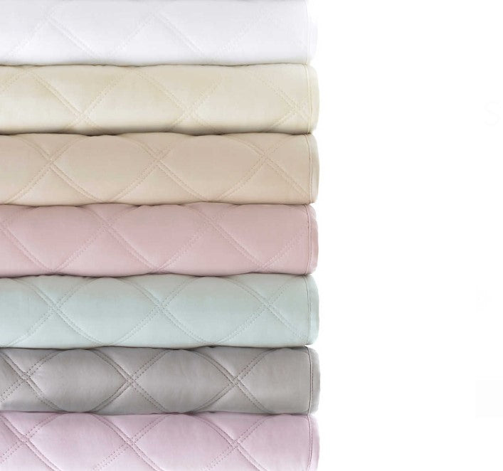 COVERLET QUITED SILKEN (Available in 2 Sizes and 2 Colors)