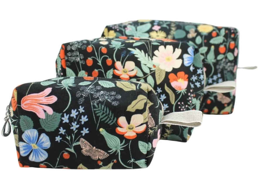 TOILETRY BAG STRAWBERRY FIELDS (Available in 2 Sizes)