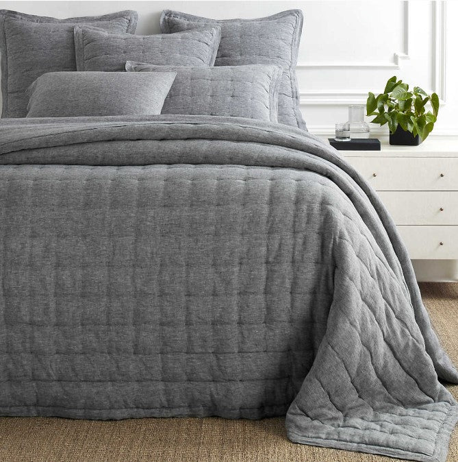 QUILT LINEN PUFF BLACK