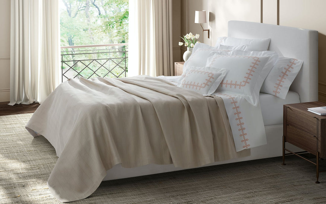 GORDIAN KNOT BEDDING COLLECTION